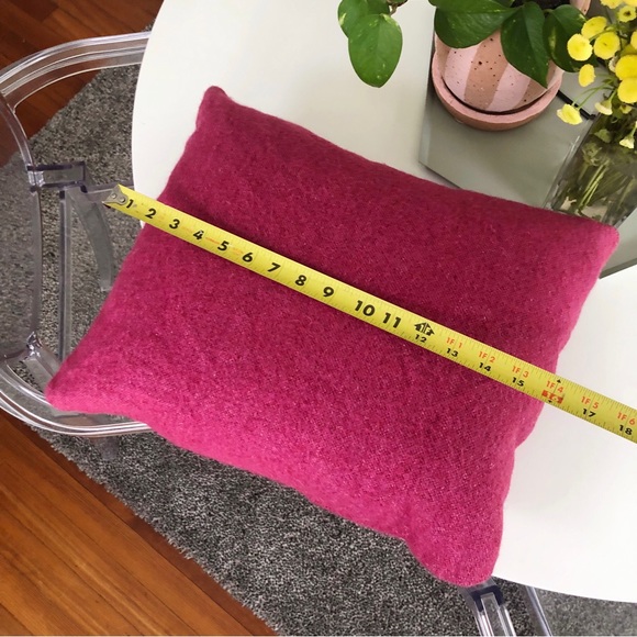 Geiger/Herman Miller Pillow Wool and Linen Duck Feather Down DWR - Picture 6 of 8